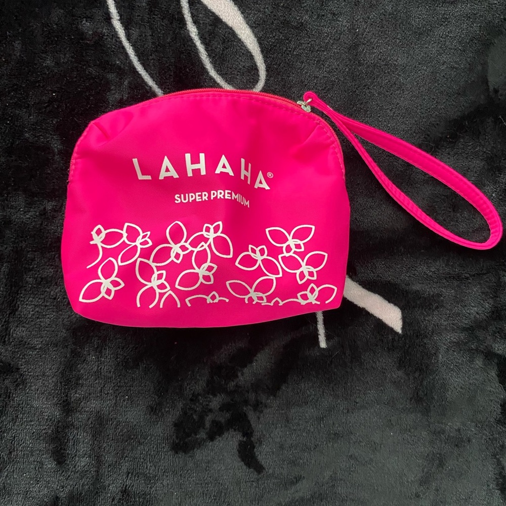 Small pink zipped up baggy.